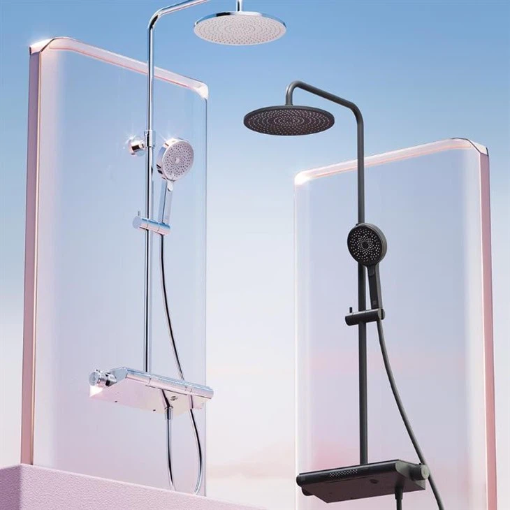 Thermostatic Shower System With Rainfall Shower